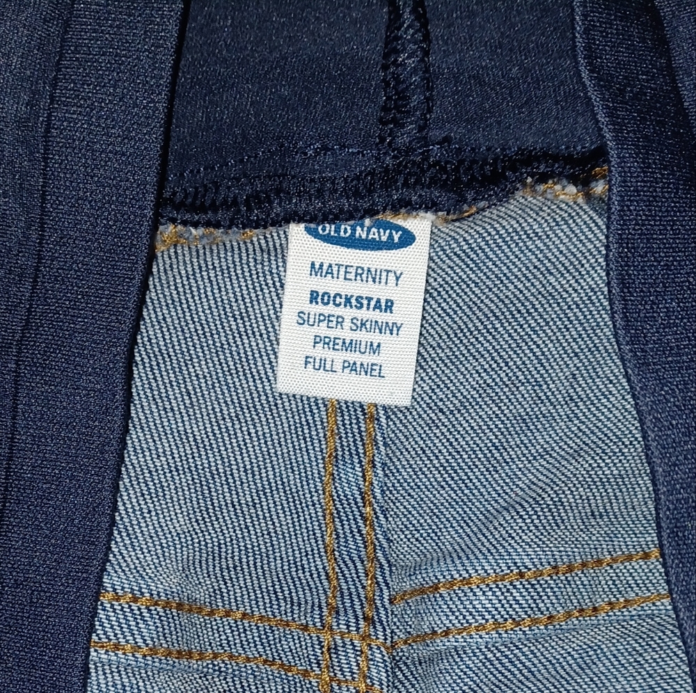 Old Navy women's maternity Rockstar skinny jeans - Picture 7 of 8